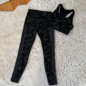 Black Camo Fabletics Powerhold Leggings and Sports Bra Set Size M